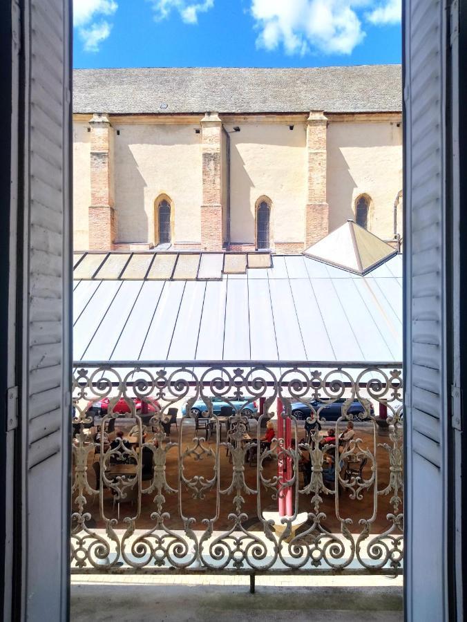 Joli Duplex Avec Balcon Et Vue Sur Place Du Centre Historique ! Foix Buitenkant foto