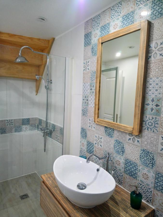 Joli Duplex Avec Balcon Et Vue Sur Place Du Centre Historique ! Foix Buitenkant foto
